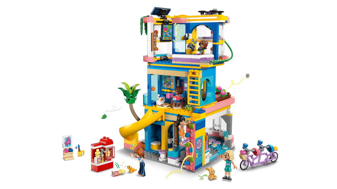 LEGO Friends Heartlake City Friends Club House | 42689
