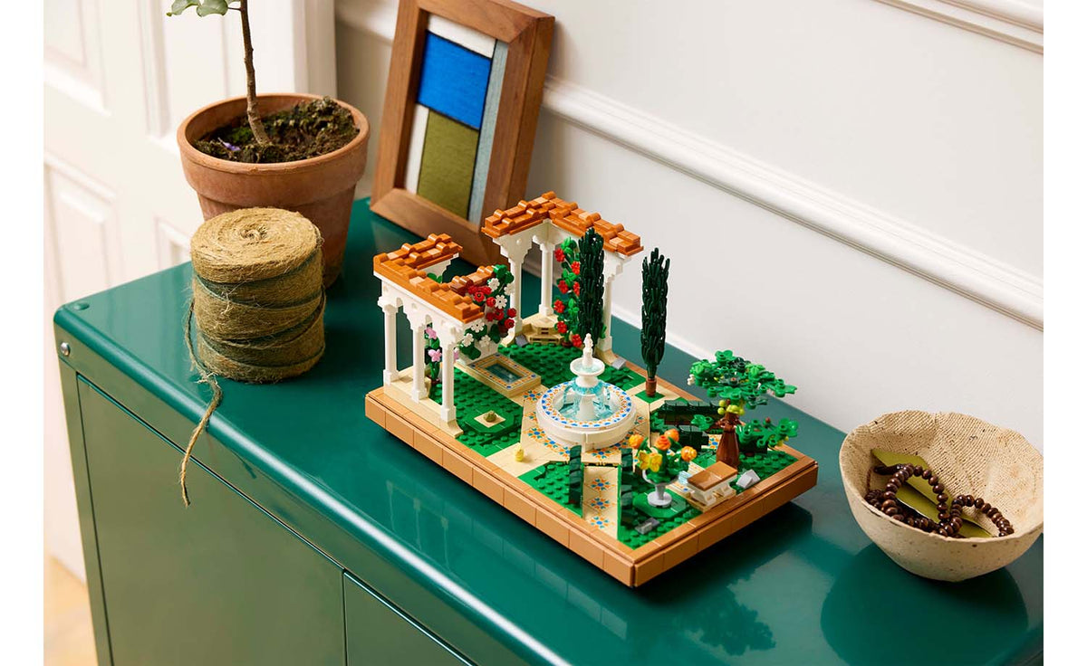 LEGO Icons Fountain Garden | 10359