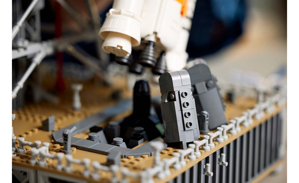 LEGO Icons NASA Artemis Space Launch System | 10341
