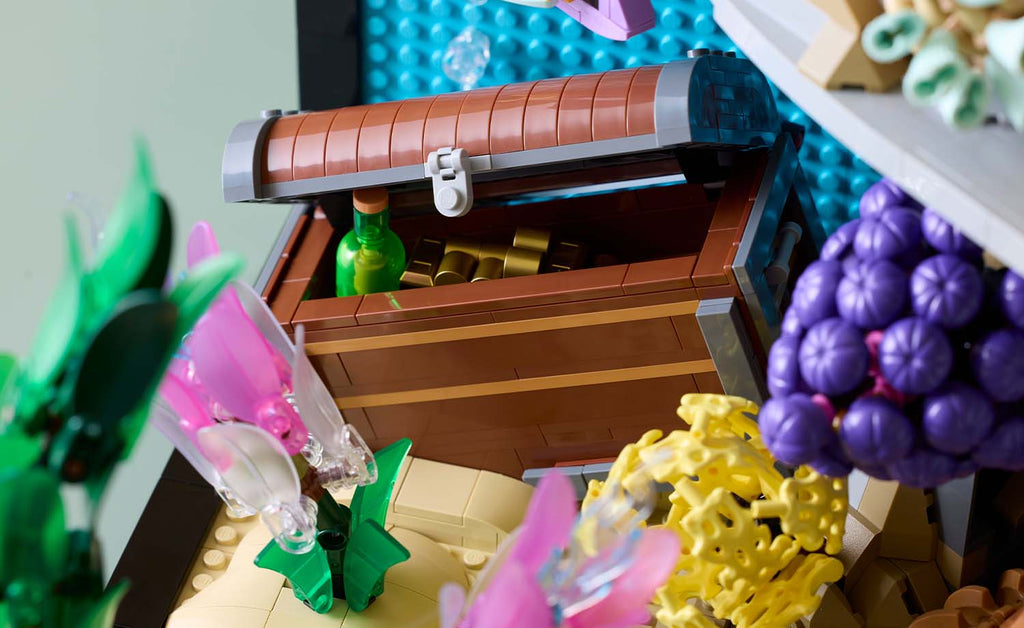 LEGO Icons Tropical Aquarium | 10366