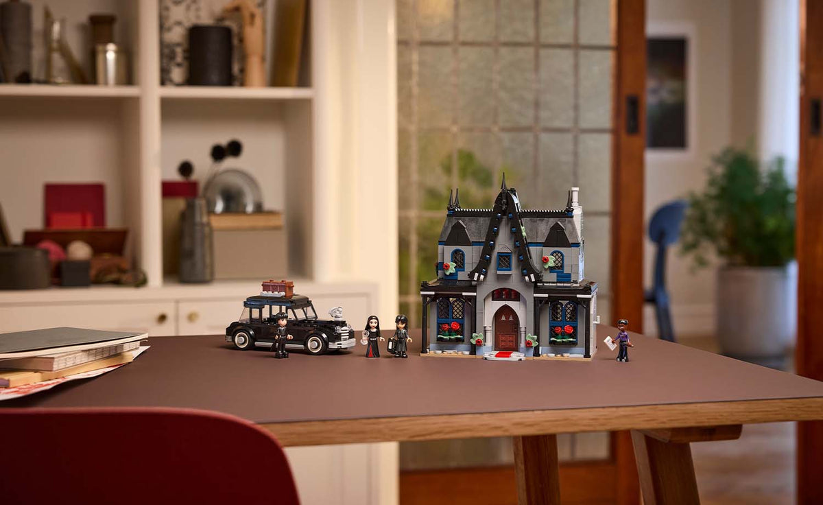 LEGO Wednesday Morticia's Cottage | 76786